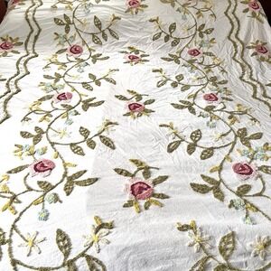 Vintage Floral Chenille Embroidered Cotton Bedspread Coverlet 103x120" White